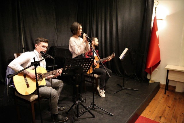 Buca�da �a�k� dolu sanat ��leni�