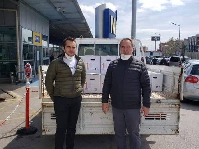 Ba�kan Ko�tan Kar��yaka Belediyesi�ne anlaml� destek