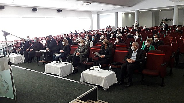 MHP�li Dikmen, Kurakl��a Dikkat �ekti