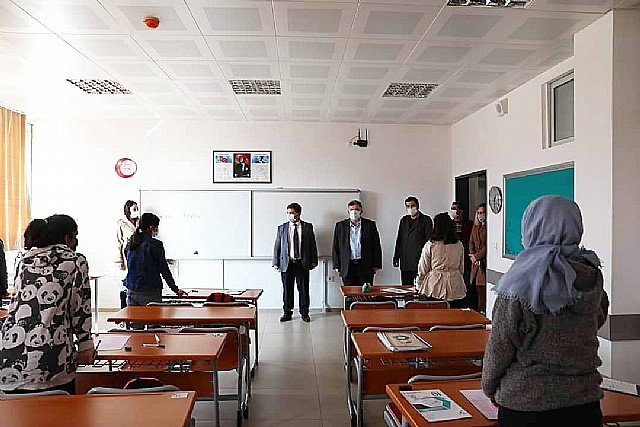 Ba�kan Do�ruer�den ��rencilere S�nav Motivasyonu