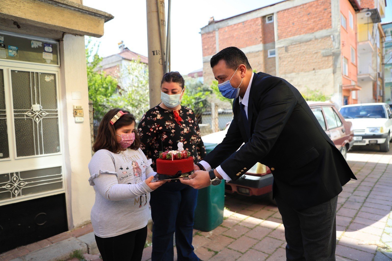 Pamukkale Belediyesinden �ocuklara 23 Nisan hediyesi