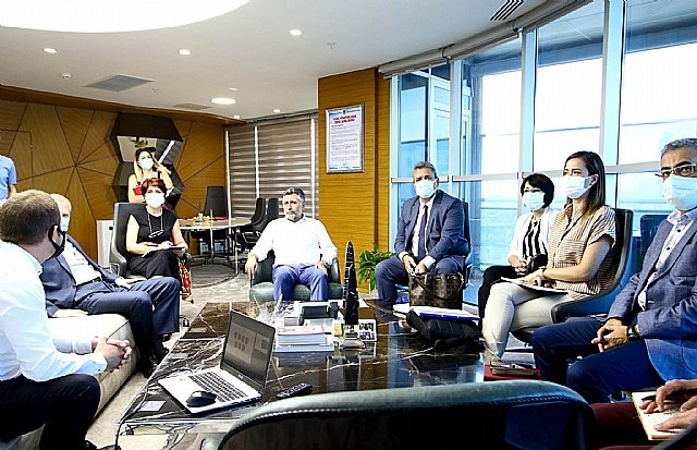 �zmir B�y�k�ehir Belediyesinden Bayrakl�'ya Teleferik Projesi