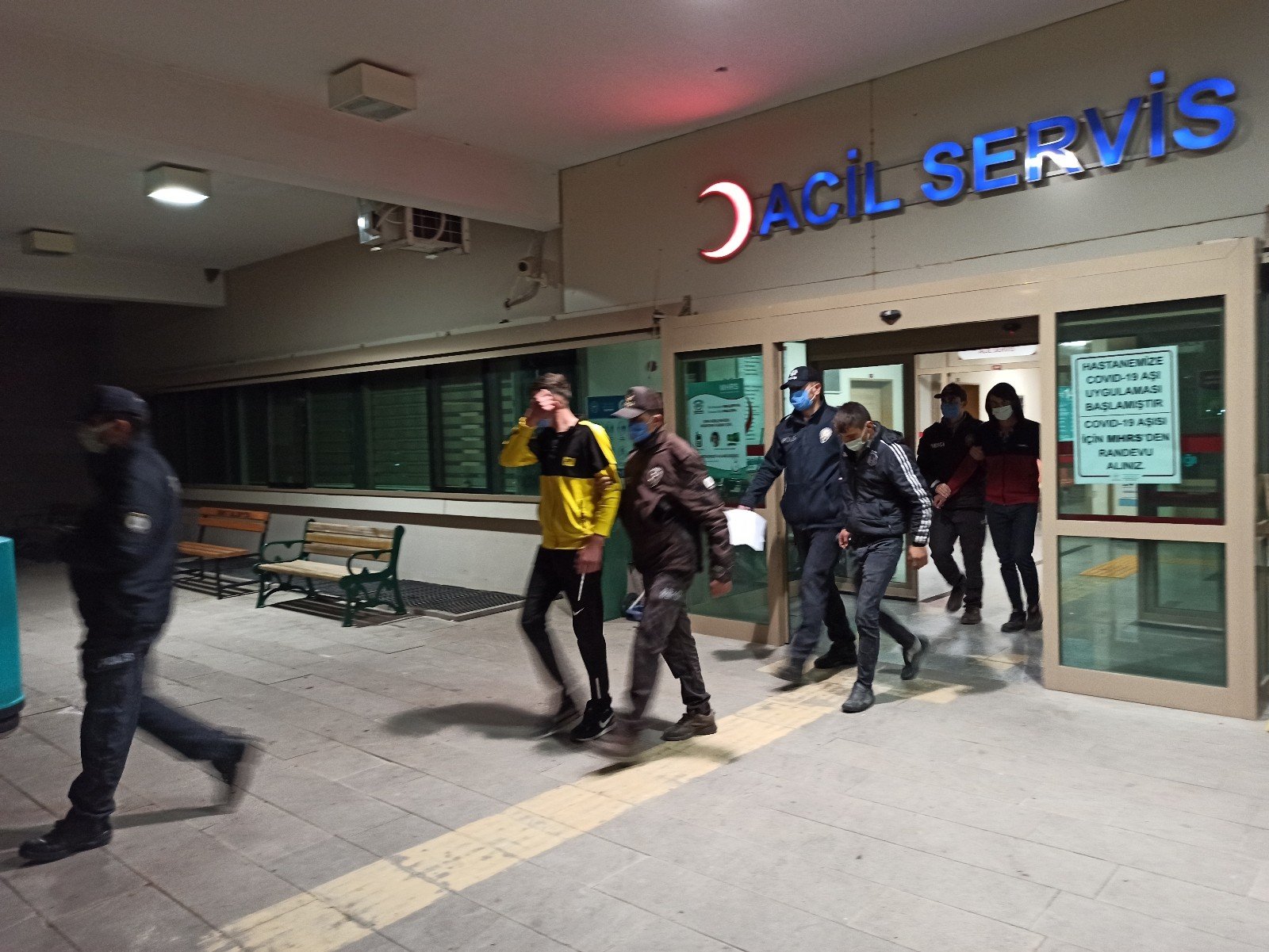 Motosiklet h�rs�zl��� ��phelisi 3 ki�i serbest b�rak�ld�