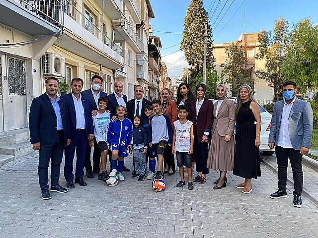AK Parti Bornova�dan t�m mahallelerde �kar�nca modeli �al��mas��