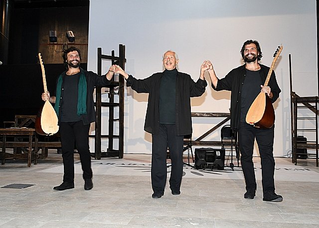 Genco Erkal'a yo�un ilgi