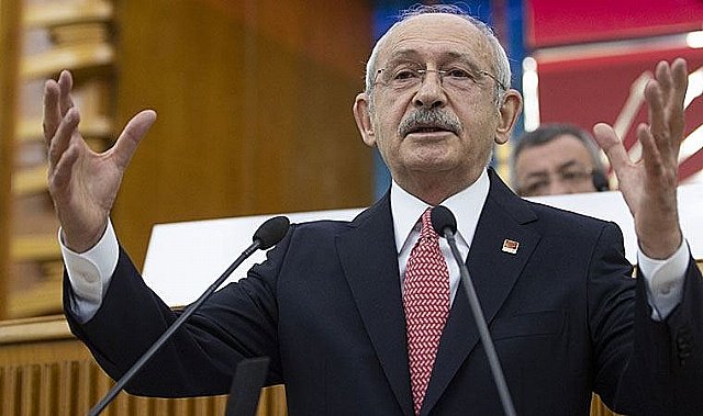 Genel Ba�kan K�l��daro�lu e�itimcilere �zmir�den Naz�m �iiri ile seslendi ve ekledi: �Bizim iyi e�itimcilere ve �niversitelere ihtiyac�m�z var�