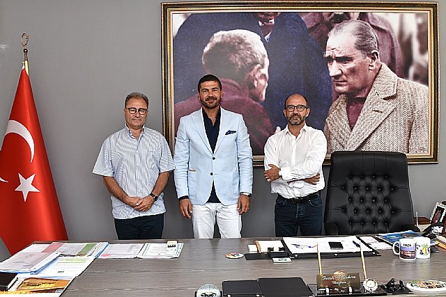 Marsilyal�lar, Fo�a�y� ziyaret etti