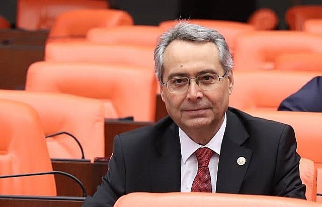 Orman yang�n�nda zarar g�ren vatanda�lara gelen T�rk Telekom faturas�, meclis g�ndemine ta��nd�