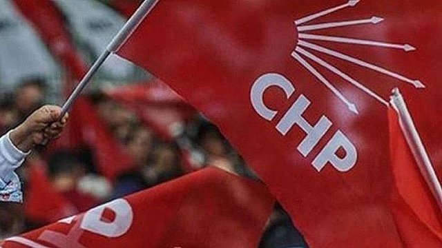 CHP Bornova�da �s�zd�rma krizi� �imdilik rafa kald�r�ld�!