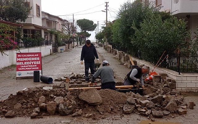 Menderes�teki sahillere bir mevsim de�il her mevsim hizmet