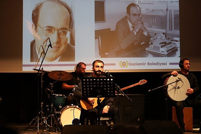 U�ur Mumcu Gaziemir�de t�rk�lerle �iirlerle an�ld�