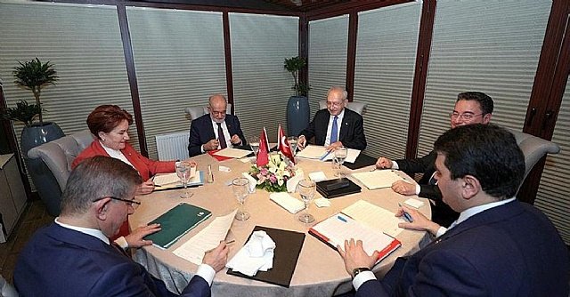 6�l� masada, CHP liderinin s�zleri i�in �ikinci manifesto� yorumu: 'Olas� adaylar i�in kap� kapand�'