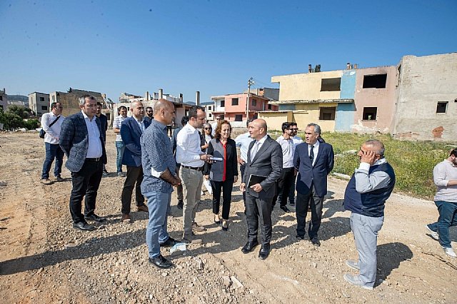 Ba�kan Tun� Soyer Uzundere�deki �al��malar� inceledi� �Tahliye �al��malar�n�n y�zde 70�ini tamamlad�k�