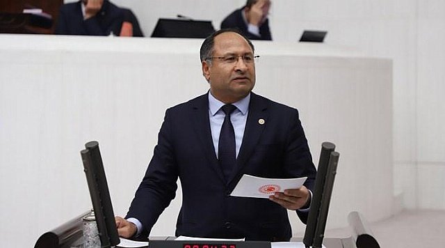CHP�li Pur�u�dan 1 May�s mesajlar�