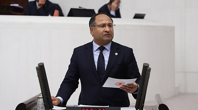 CHP�li Pur�u�nun Verdi�i Soru �nergesini Haberle�tiren 8 Gazeteciye Sorgulama!