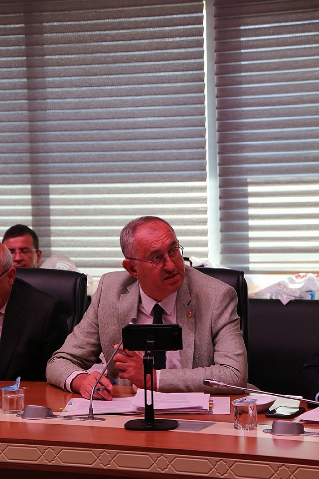 ET� Maden bor karb�r tozundan z�rh �rettirecek