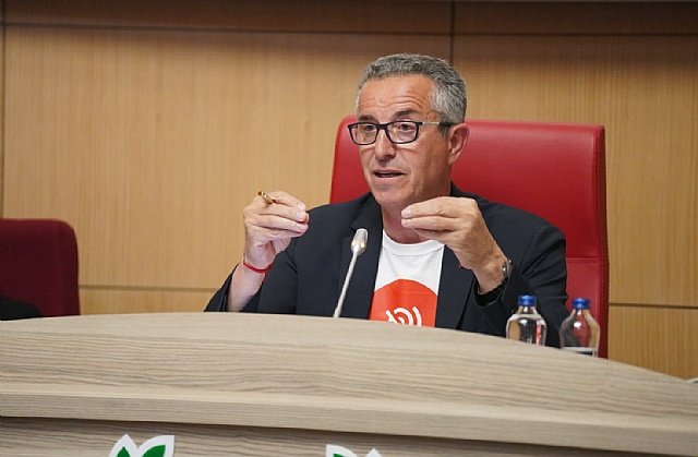 Gaziemir Meclisi'ne 'Sarn��' damgas�� Arda 'Fiyatlar� T�p�� T�p�� �ndireceksiniz'