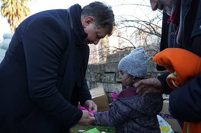 Kar��yaka�dan Islahiye�ye yard�m eli