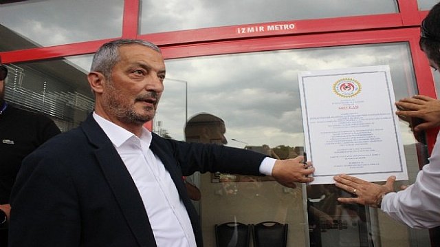 Metro ve tramvayda grev ilan� as�ld�: �zmir�de hayat� durdururuz
