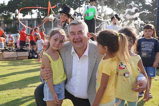 �e�me Belediyespor Yaz Spor Okullar� b�y�k bir co�kuyla ba�lad�