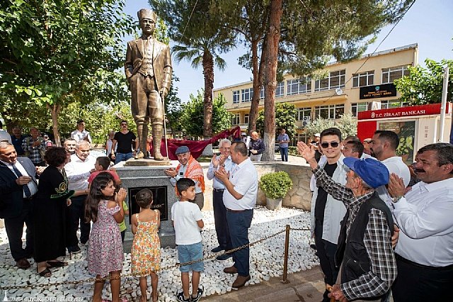 Soyer: �Atat�rk'� yok saymaya, unutturmaya �al��anlara izin vermeyece�iz�
