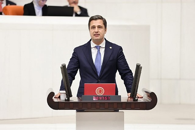 CHP Parti S�zc�s� Y�cel�den 5 Nisan Avukatlar G�n� Mesaj�: �AKP �ktidarlar�, Avukatl�k Mesle�inin Sayg�nl���n� Zedelemi�tir�